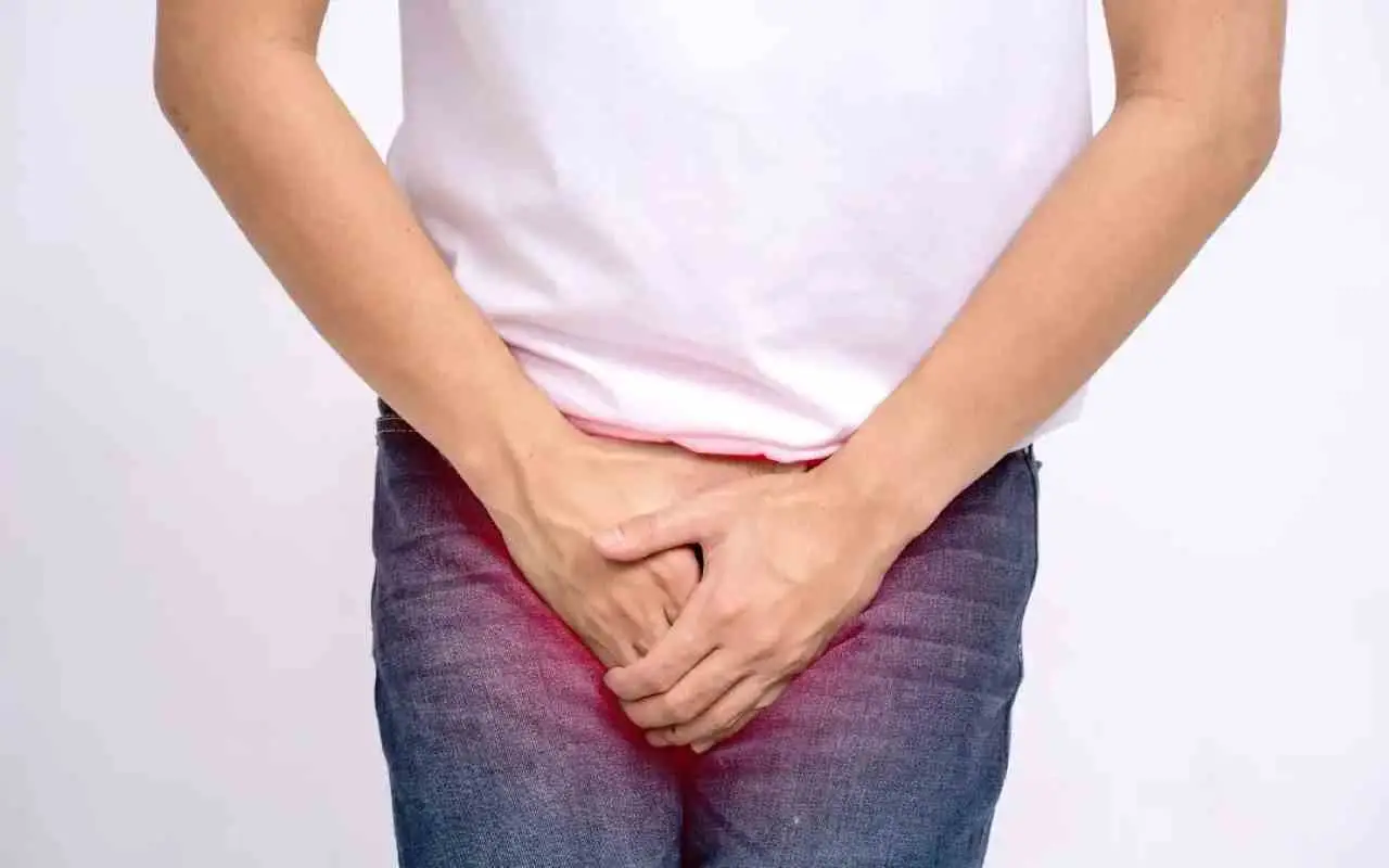 Prostata infiammata? Attenzione a questo sintomo intimo nascosto che molti uomini ignorano