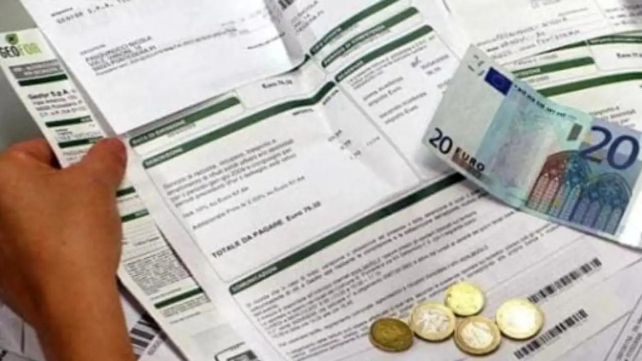 Contratto di affitto con cedolare secca: ecco chi deve pagare davvero le spese di registrazione