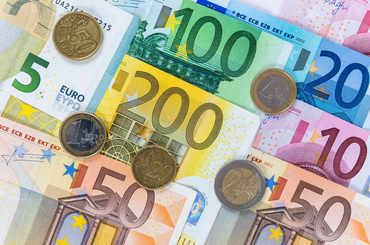 Qual è il plurale di euro, euro o euri? L’Accademia della Crusca risponde